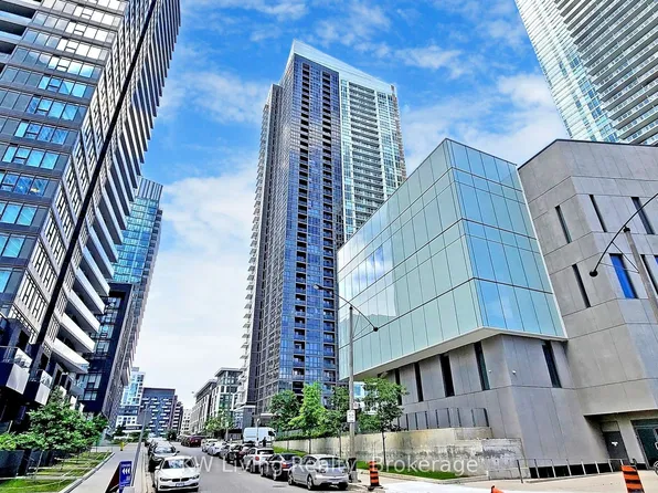 85 Queens Wharf Rd, Toronto, ON