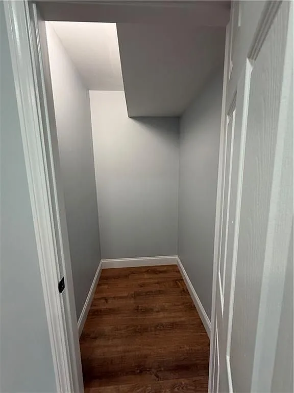 3 bed, 2.0 bath, 1419 sqft, $3,500 — Photo 4