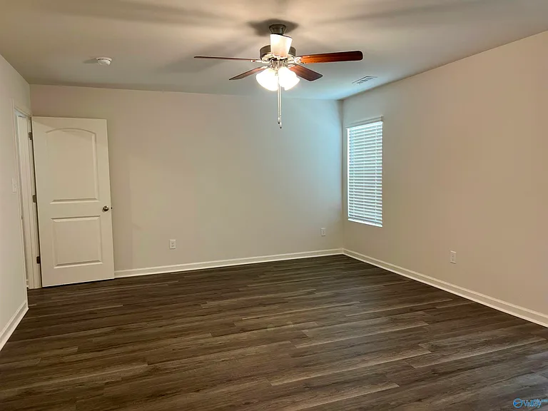 146 Maple Spring Trl — Photo 22