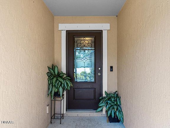 2nd image of 216 Thornberry Branch Ln