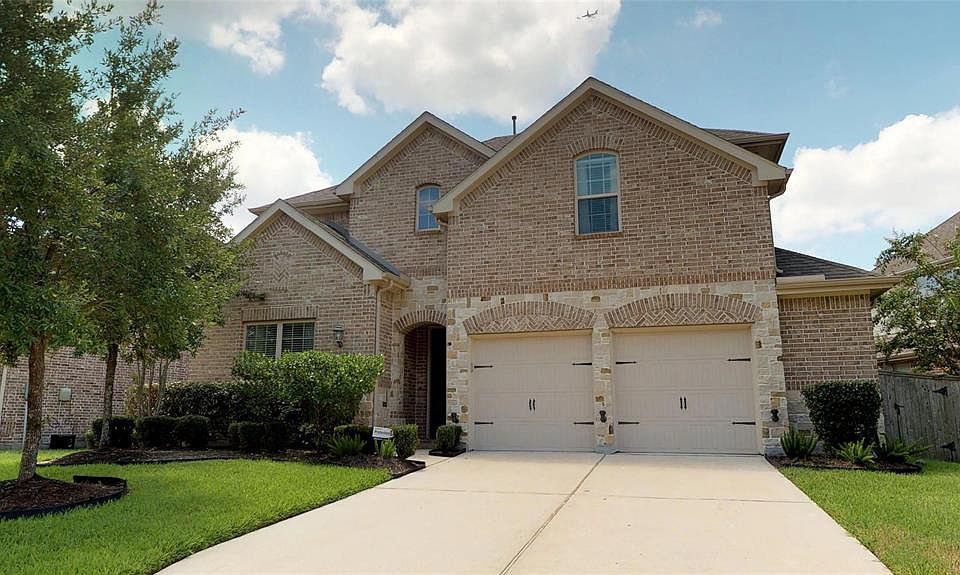 1st image of 7018 Sanders Hill Ln