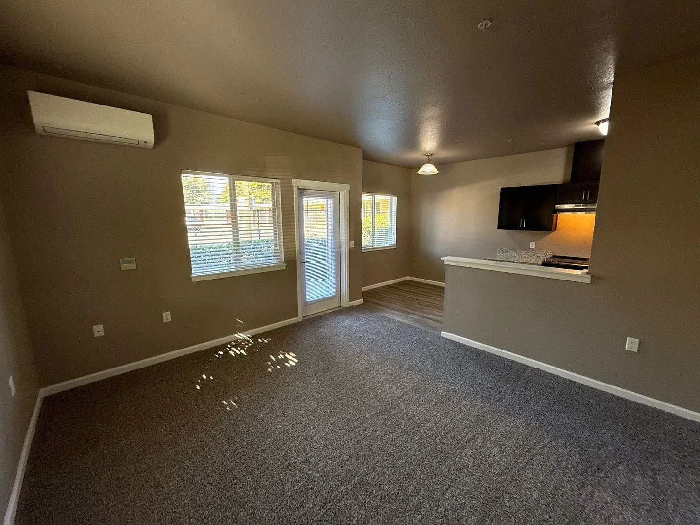 Hawthorne Place Apartments — Photo 4