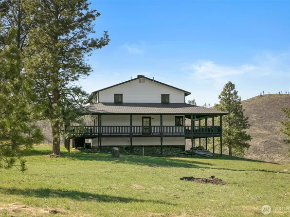696 Texas Creek Rd, Carlton, WA 98814