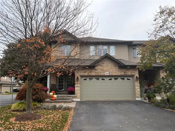 441 Stonehenge Dr #40, Hamilton, ON L9K 0B1
