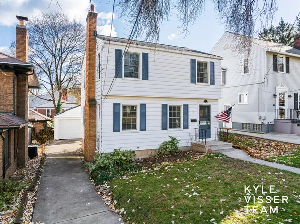 228 Baynton Ave NE, Grand Rapids, MI 49503