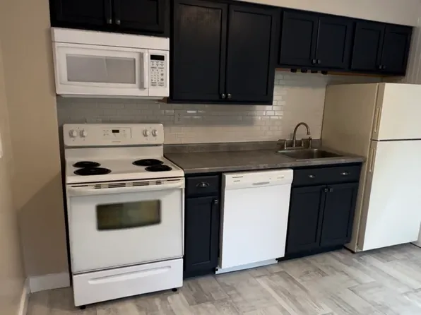 110 Cottage Grv #2, Burlington, VT 05408