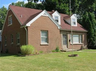 1338 J Ave NE, Cedar Rapids, IA 52402