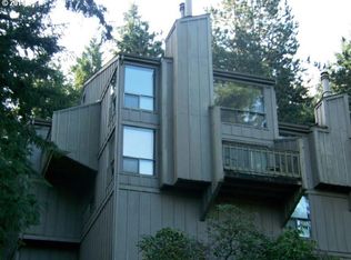 216 Trailside Loop, Eugene, OR 97405