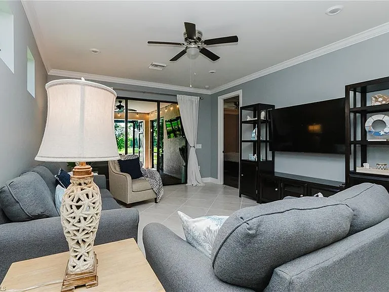 5257 Juliet Ct — Photo 4