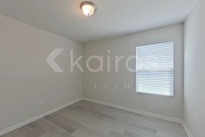 880 Whispering Creek Ave — Photo 12