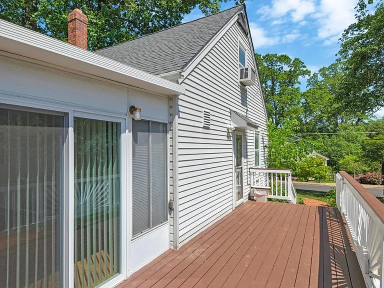 4038 Poplar St — Photo 13