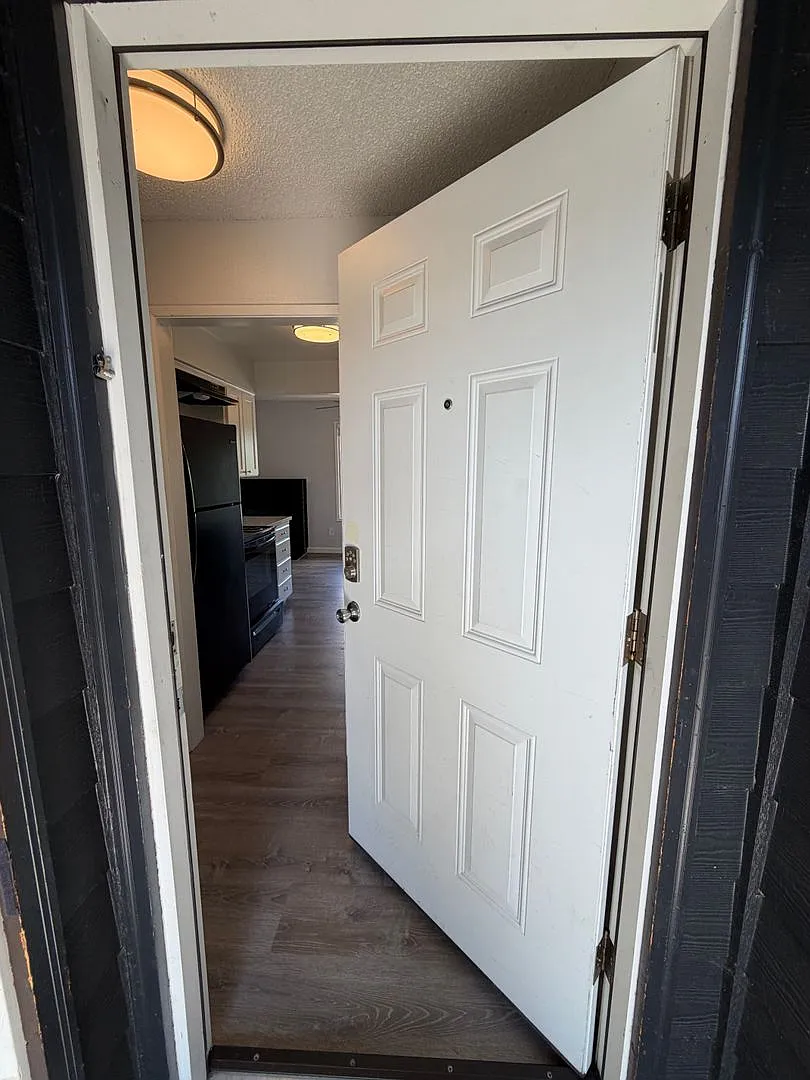 Updated NE Portland Apartments — Photo 3