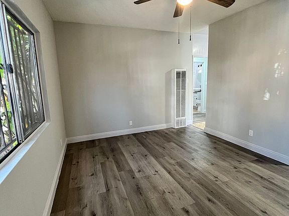 4th image of 732 W 76th St APT 1