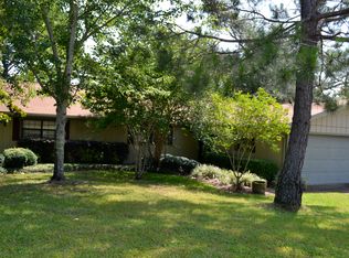 215 Mooney Rd, Fort Walton Beach, FL 32547