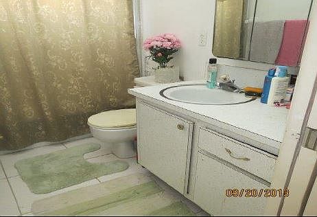 4th image of 2523 Dudley Dr W APT C