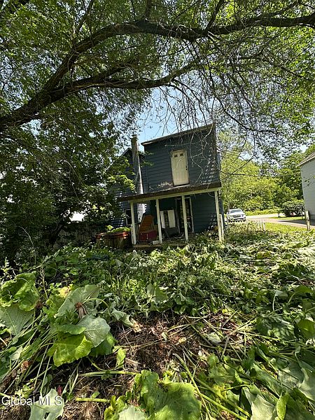 2nd image of 971 River Road