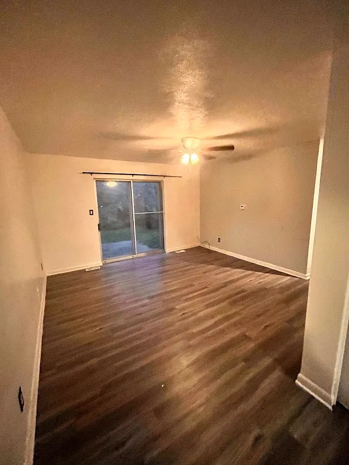 4113 Crest Dr — Photo 4
