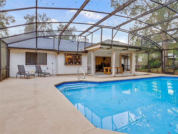 4th image of 703 Sybilwood Cir