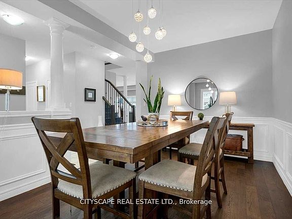 4th image of 40 Blue Ribbon Way