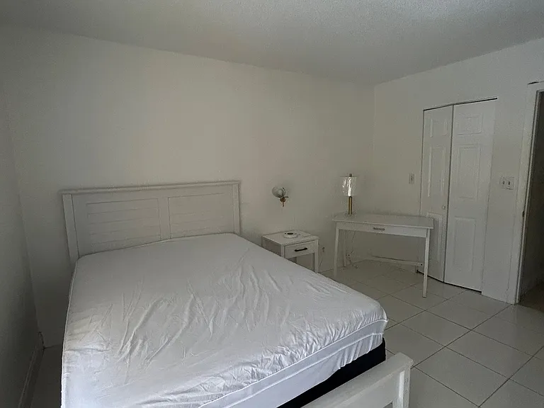 460 NW 20th St #304 — Photo 19