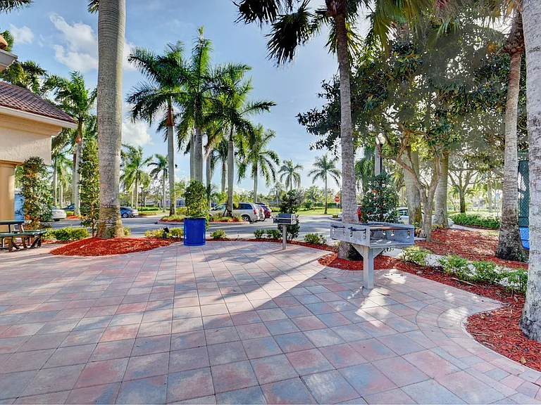 3738 Old Lighthouse Cir #SEASON RENTAL — Photo 111