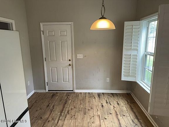3rd image of 116 Bermuda View