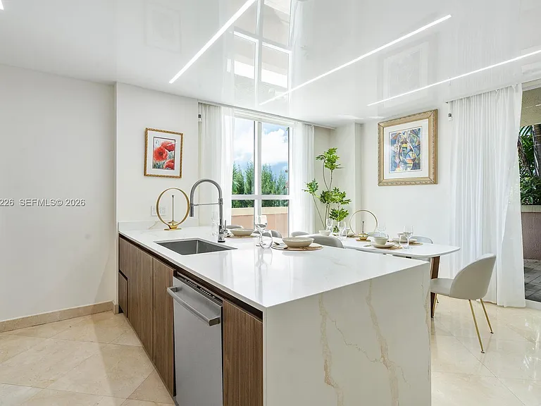 17555 Atlantic Blvd #508 — Photo 9