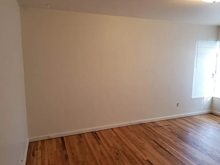 788 East 5th Avenue — Photo 4