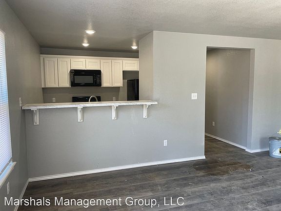 4th image of 418 N 20th St #6