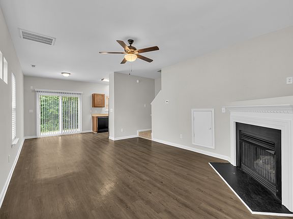 5th image of 529 Woodson Dr