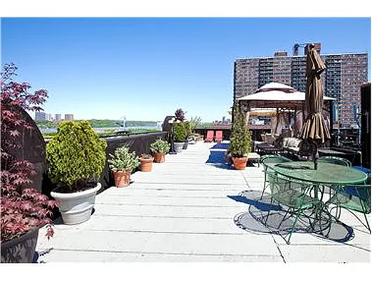 Sold by Douglas Elliman | media 16