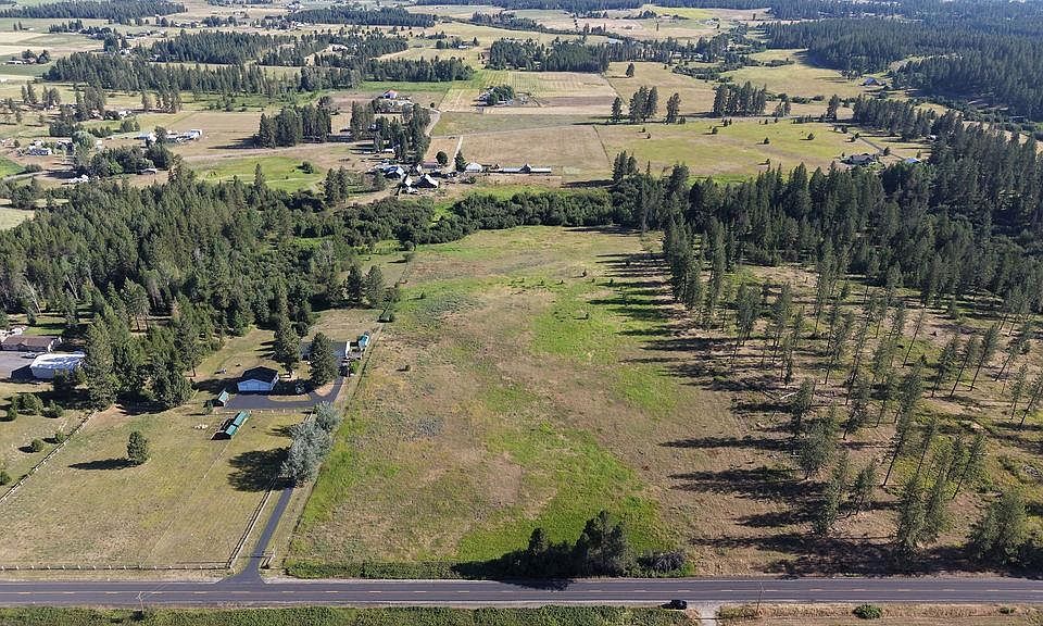 1st image of Xxxx W Burroughs Rd