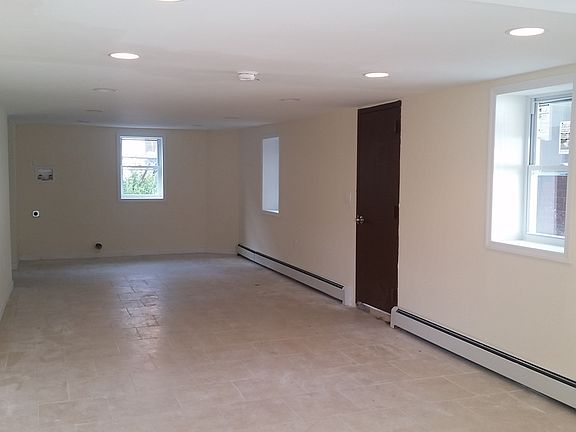 5th image of 2945 Wickham Ave Wakefield