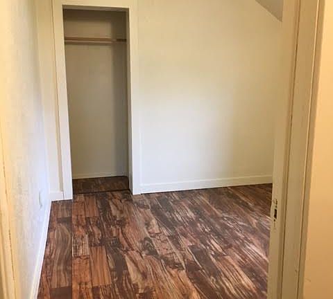 2nd image of 1024 W Washington Ave #2