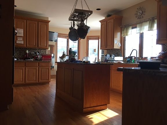 5th image of 8300 W Carmen Ave