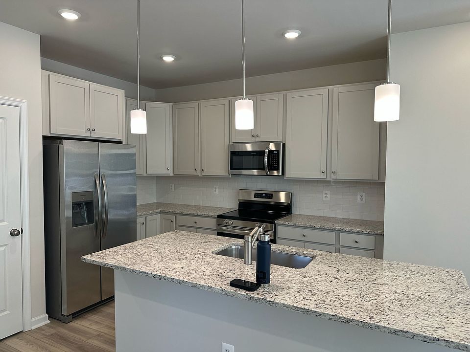 mayuming　no.2 5644 N California Ave APT 2N, Chicago, IL 60659 | Zillow