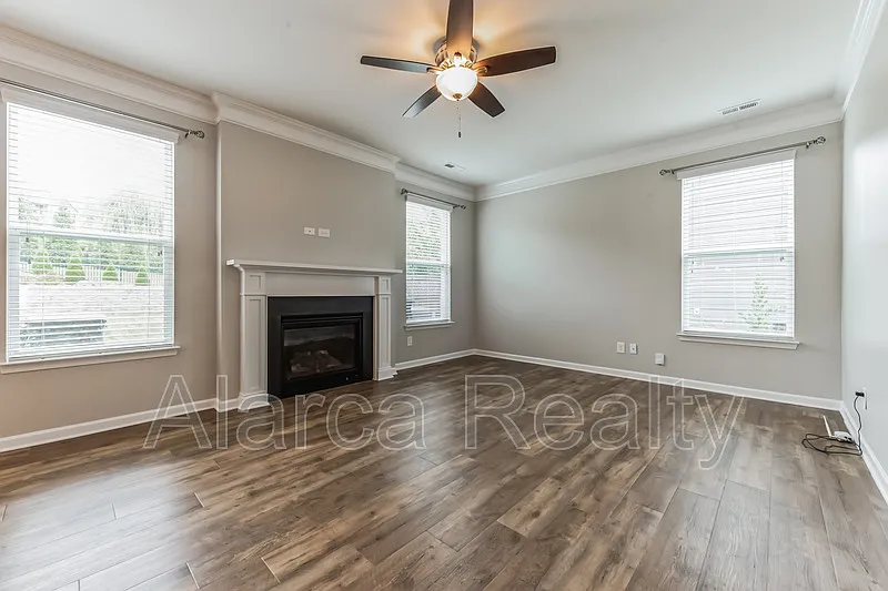 Building Photo - 7419 Canova Ln