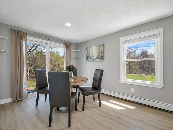 5th image of 5 Richardson Drive #L