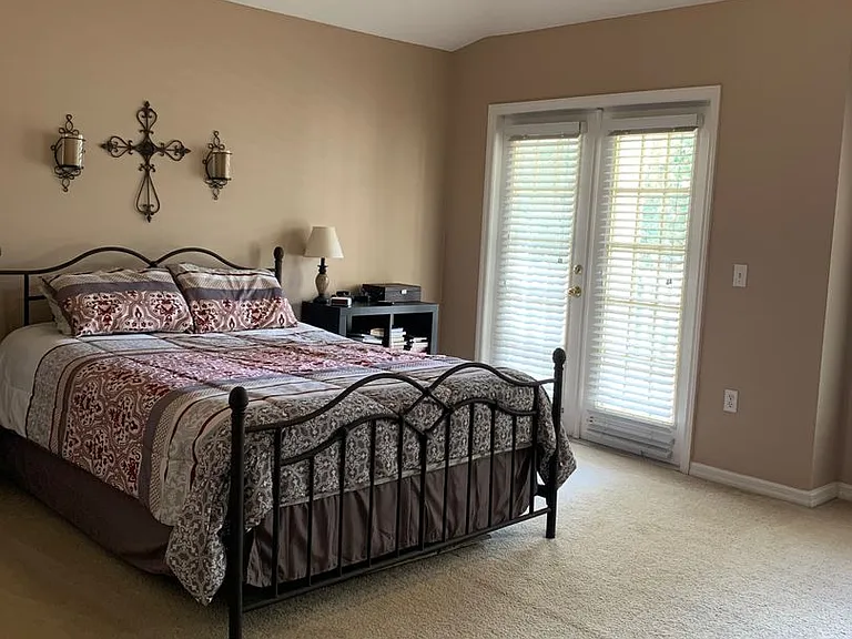 7117 Harmony Square Dr S — Photo 16