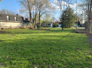 487 E 319th St, Willowick, OH 44095