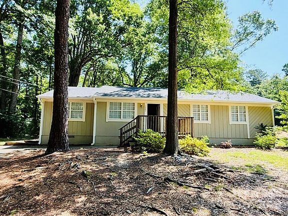 2nd image of 1583 Green Circle Dr