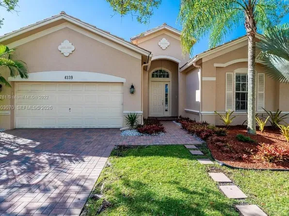 4339 W Whitewater Ave, Fort Lauderdale, FL 33332