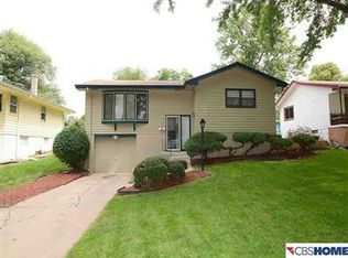 4870 Saratoga St, Omaha, NE 68104