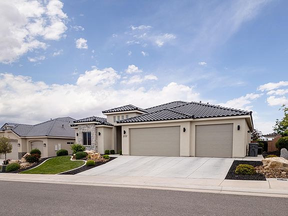 3rd image of 2737 W Trasimeno Dr