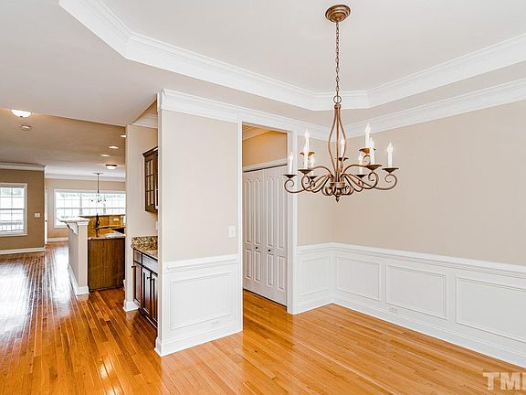 3rd image of 1105 Weston Green Loop