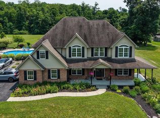 137 Lakeview Rd, Bernville, PA 19506