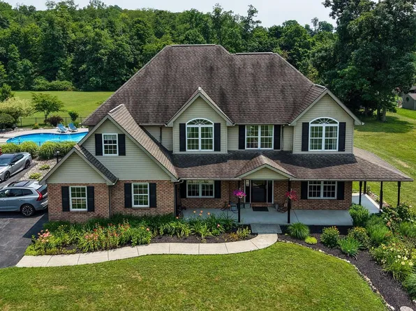 137 Lakeview Rd, Bernville, PA 19506