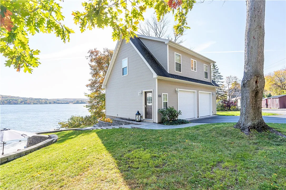 1 bed, 1.0 bath, 719 sqft, $1,895 — Photo 2