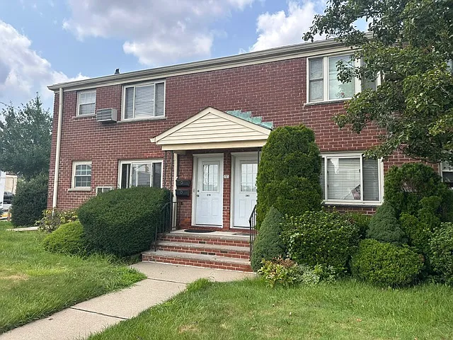 279 Hackensack St #279