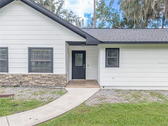 3rd image of 645 SE 21ST PLACE